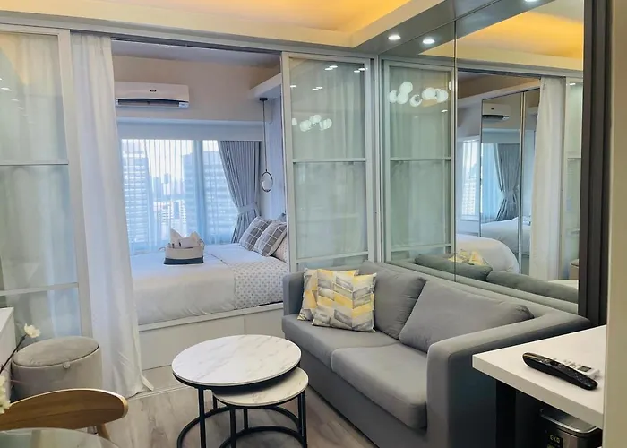 Condo In Bel- Air Arthur\'S Suites At Air Res Skyline View